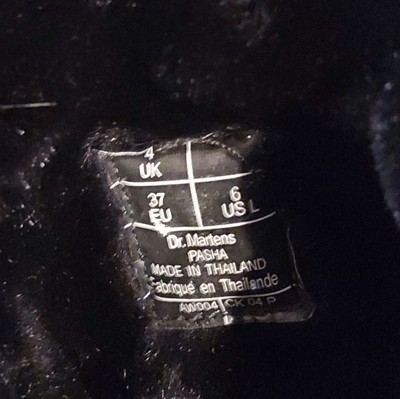 ✨host pick✨Doc Martens Pasha in Black Crackle Suede - Picture 10 of 11